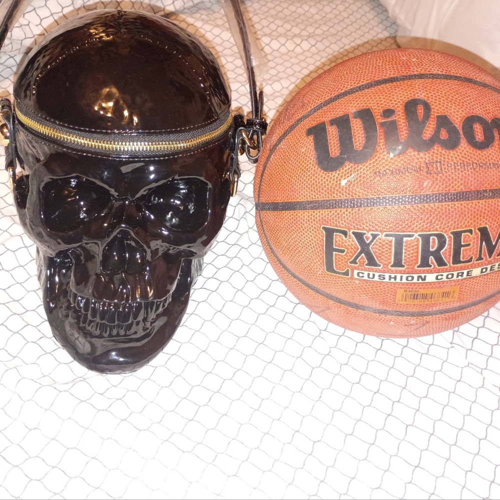 Skull Head Purse,Blk Patent Leather,NWT!crossbody or hand bag Goth Punk Biker - Picture 8 of 11